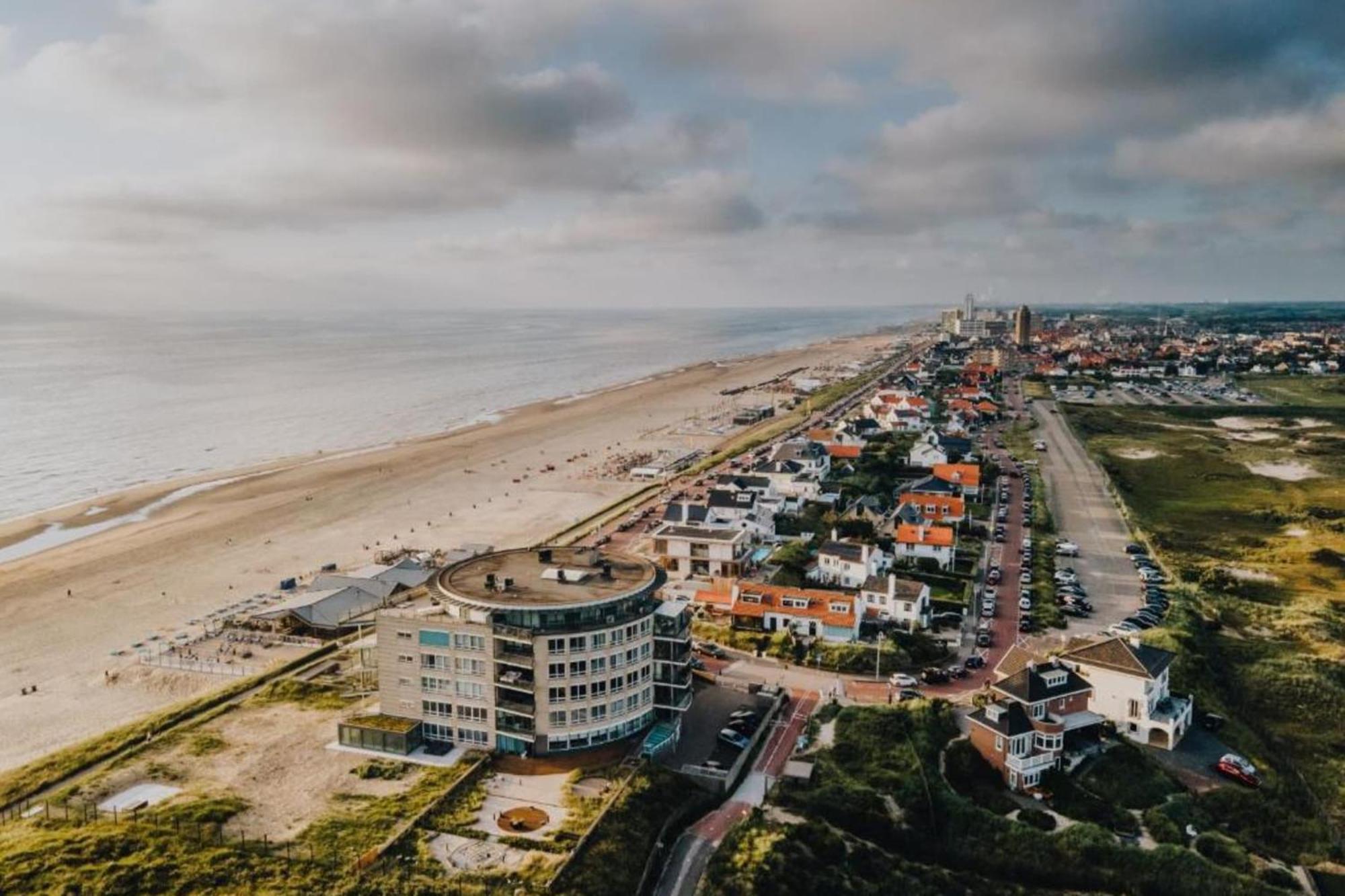 Appartamento Blue Shell With Private Parking Garage Zandvoort Esterno foto